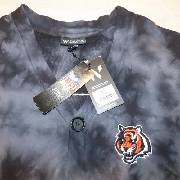 Buy 1 sweater Get 2 free! Wild Collective Women's Cincy Bengals Tie Dye Cardigan - Picture 8 of 12